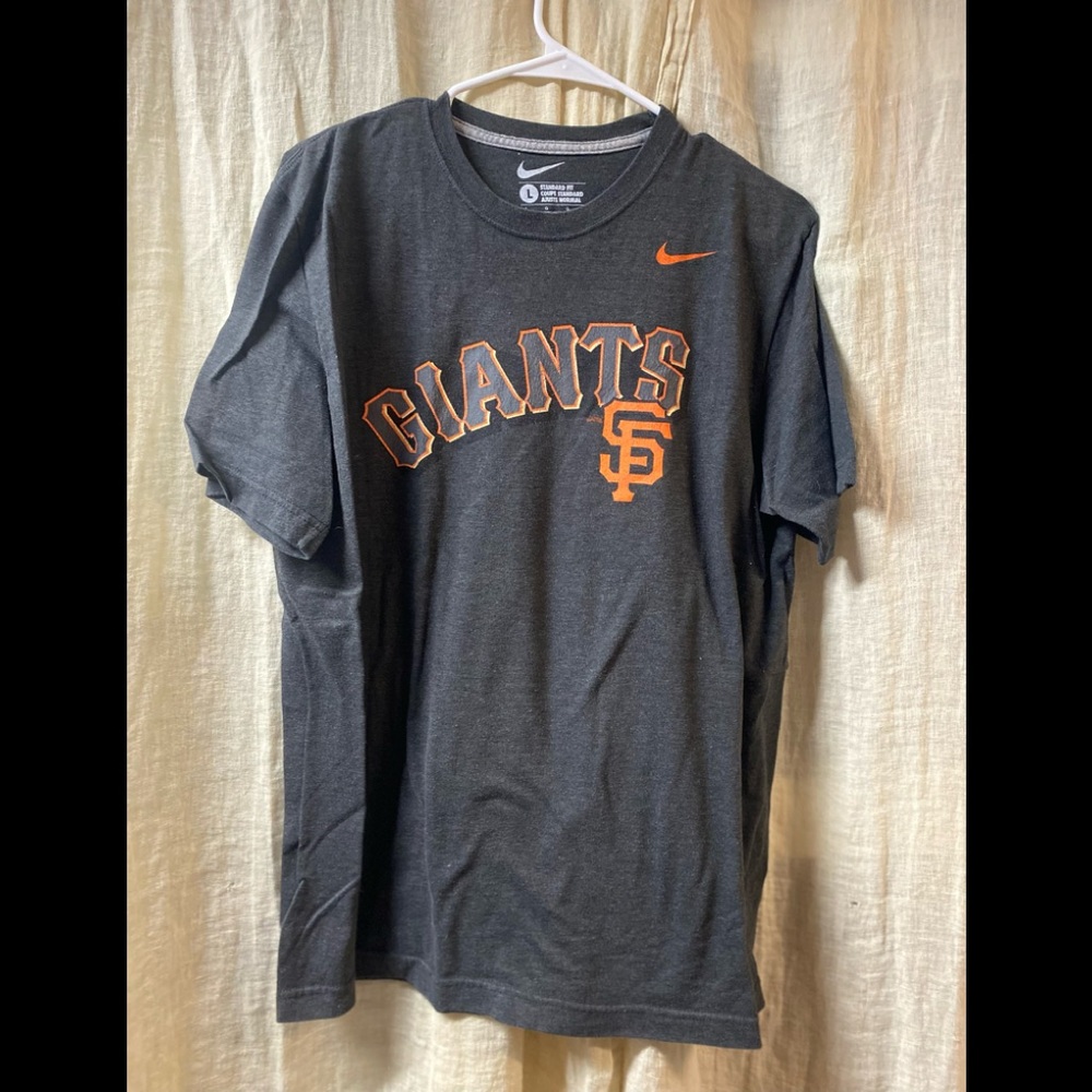 Nike size L Giants T-shirt
